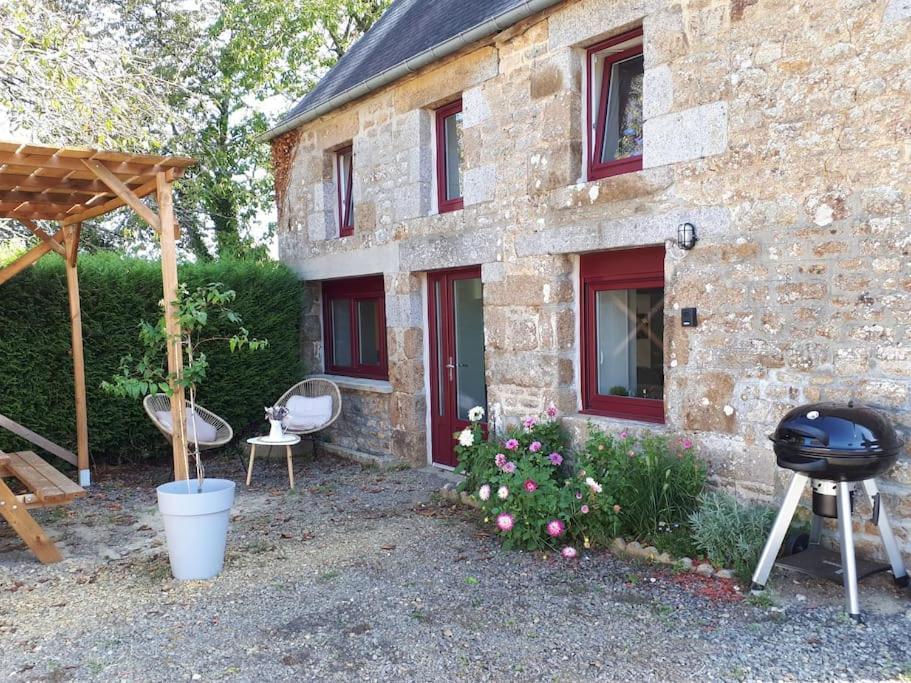Maisoncelles-la-Jourdan Le Gite De La Menuiserie מראה חיצוני תמונה